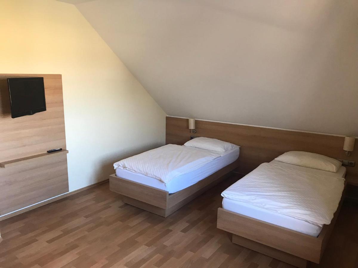 Apartamento Laupus-Hof Bad Vilbel Exterior foto